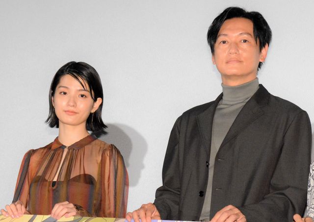 神有月』の初日舞台挨拶。親子役を演じた井浦新さんと登壇